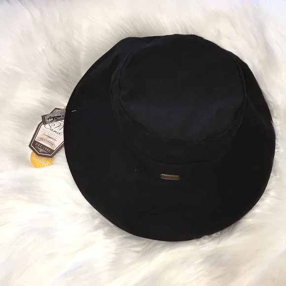 🆕 Sun N Sand Up Brim Black Hat